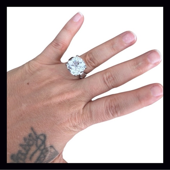 Juicy Couture Large Engagement Ring Charm - Picture 6 of 8